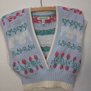 Urban Outfitters Medium Crop Baby Blue Knit Sweater Vest Strawberry Butterflies